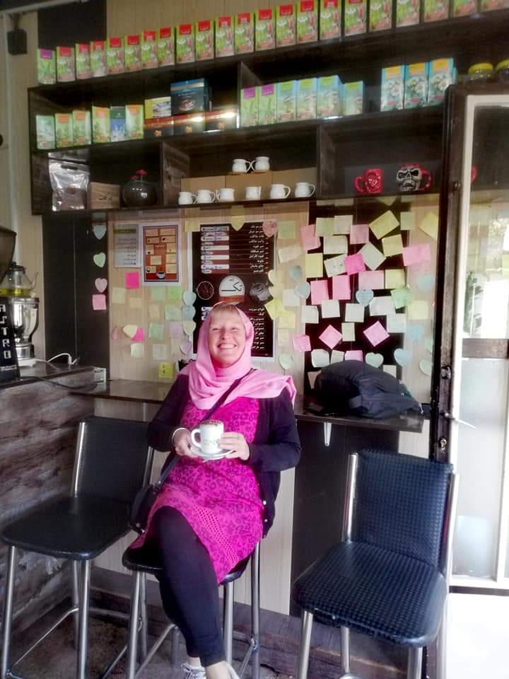 Lynn in Iranian coffee shop