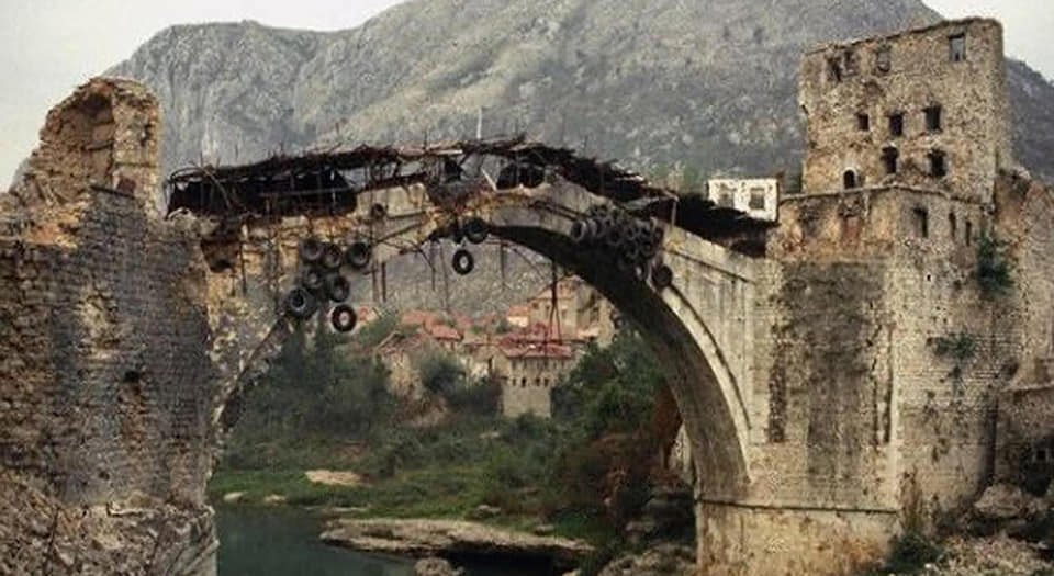 mostar bridge - destroyed