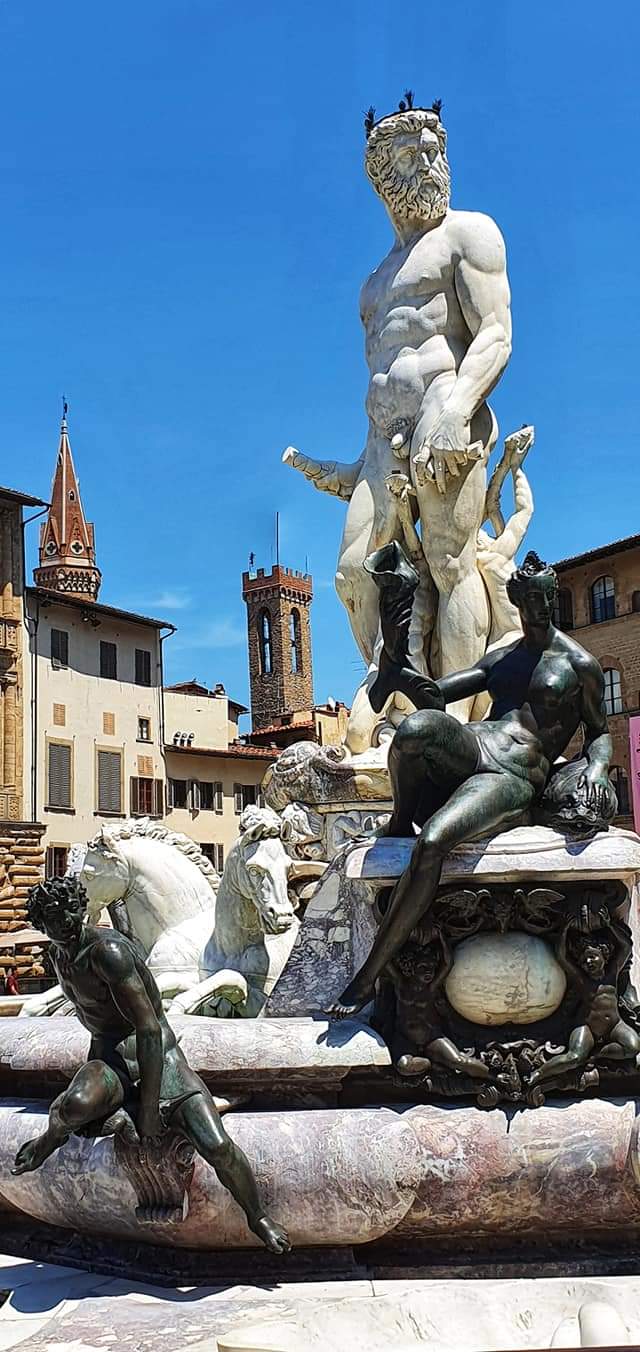 fountain of neptune