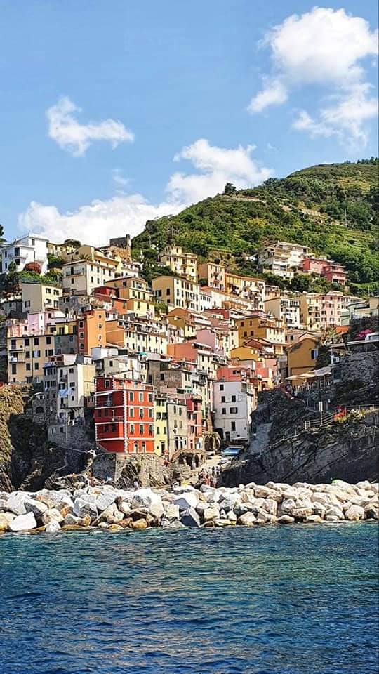 riomaggiore seen from the sea