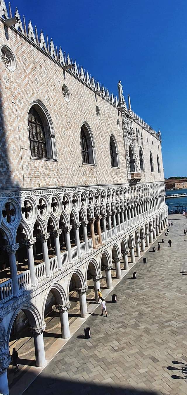 a visit to venice - doges palace portrait