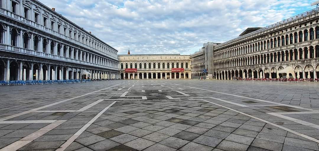 st marks square - empty
