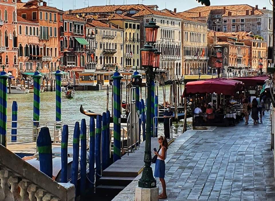 view from rialto bridge