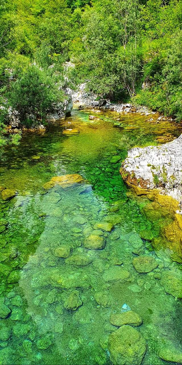 blue eye hike