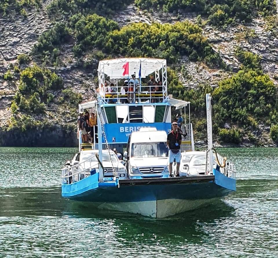 lake komani ferry