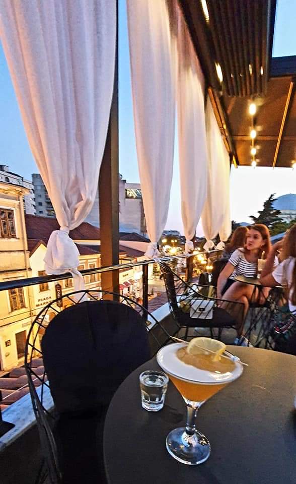 rooftop bar in skhoder