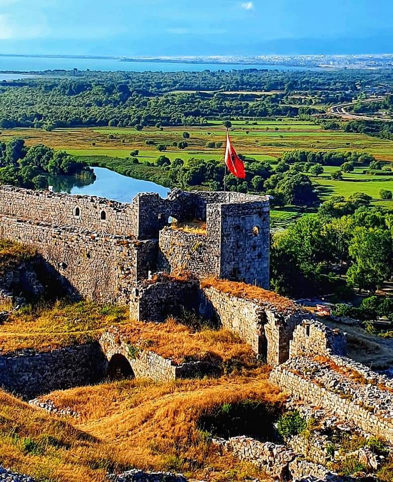 rozafa fortress stunning view