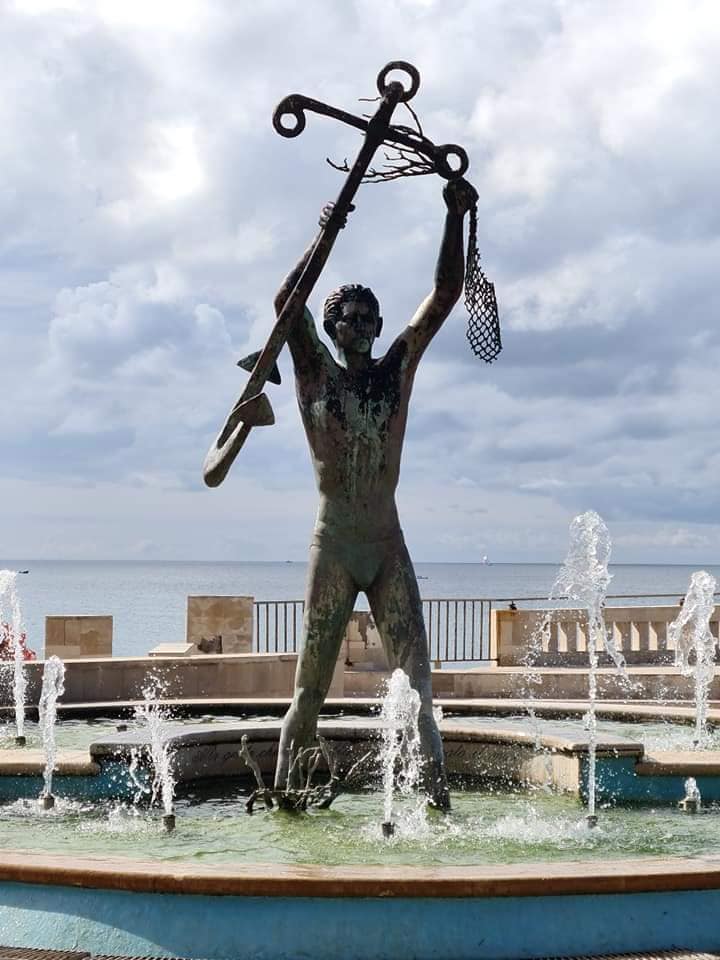 statue gallipoli promenade