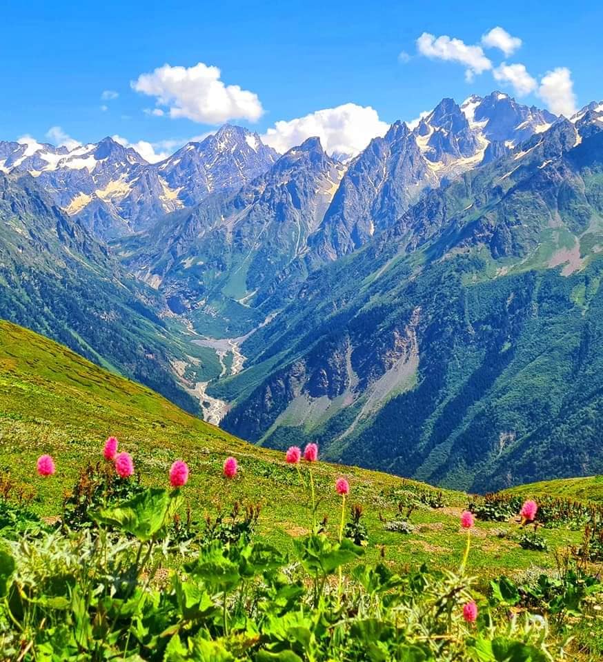 wonderful vista in svaneti
